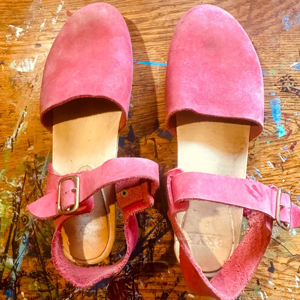 Pink Bryr Wooden Clogs size 9 handmade in the USA
